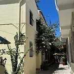 Old Town Traditional House 科斯镇